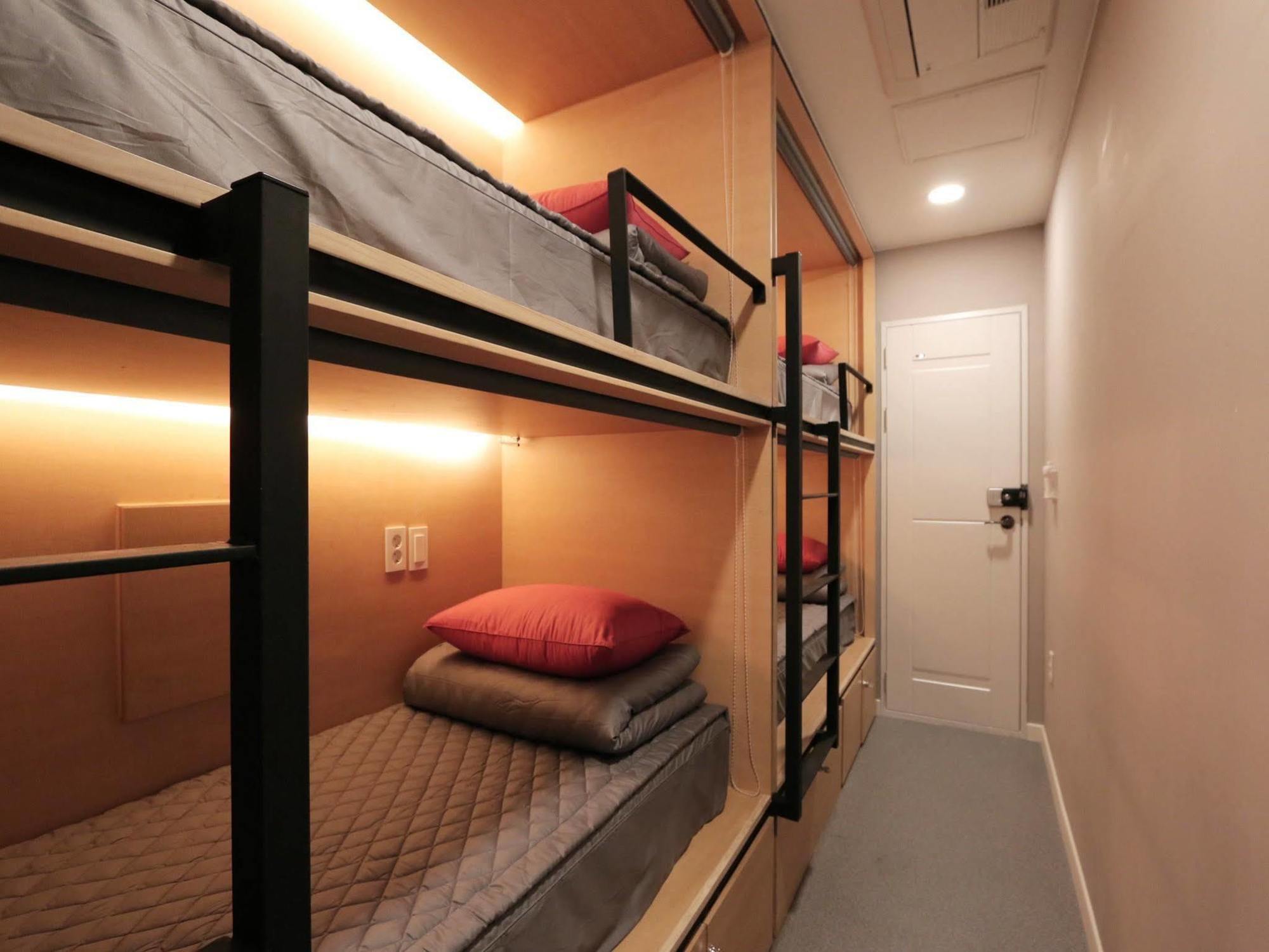 Blueboat Hostel Gyeongju Extérieur photo