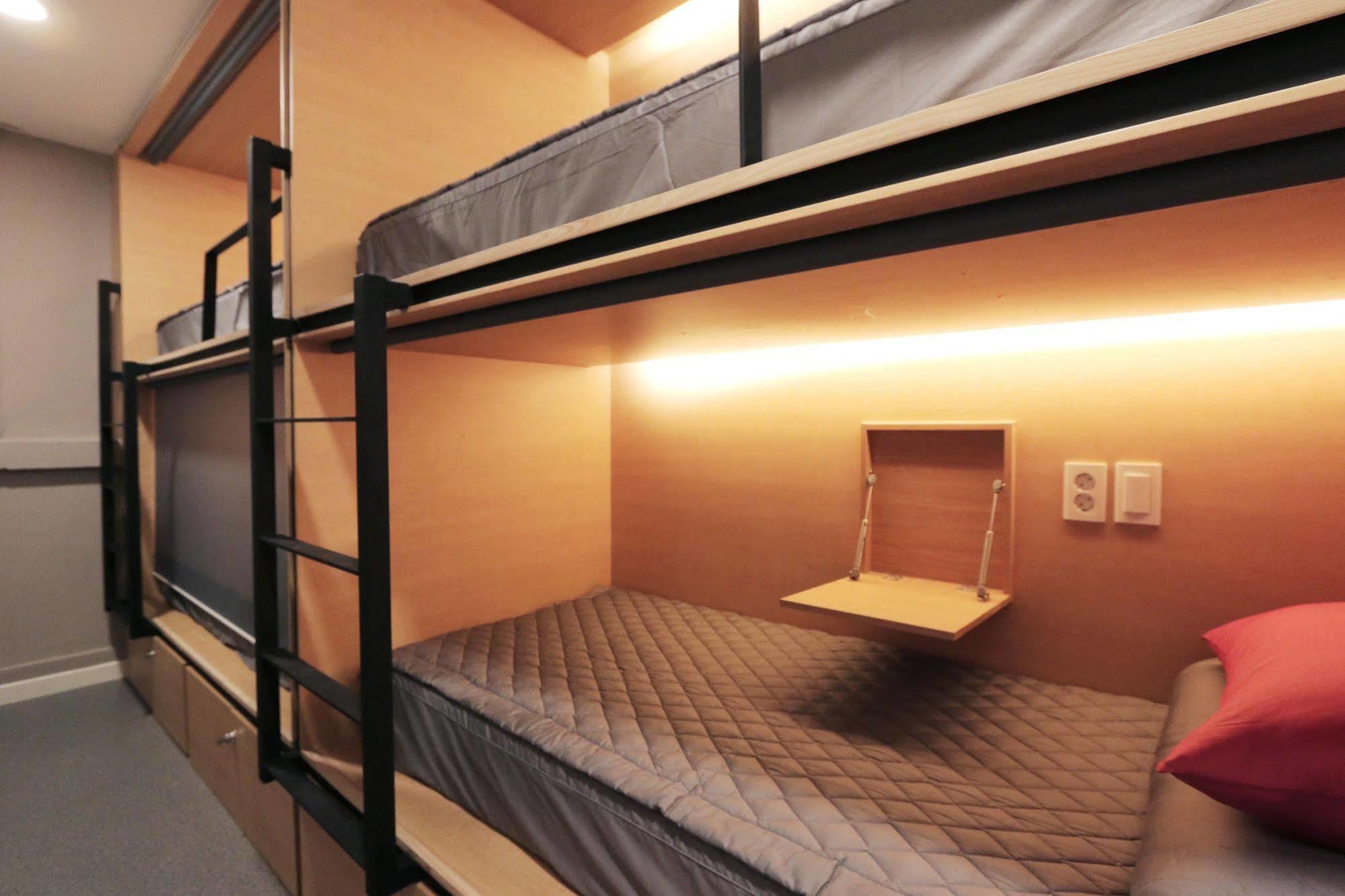 Blueboat Hostel Gyeongju Extérieur photo